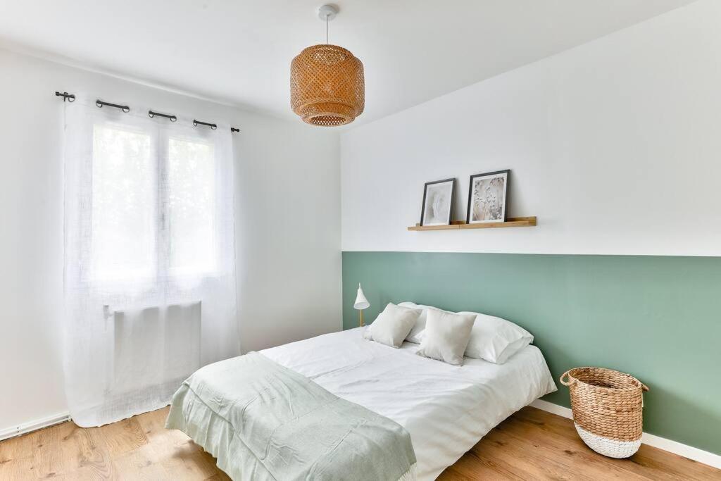 Parking Prive Gratuit - 15Mn Paris - Gare A Pied En 5Mn - Tout Equipee - Terrasse - Jardin - Stade De France - Casino D'Enghien - Hippodrome, Universite Épinay-sur-Seine Εξωτερικό φωτογραφία